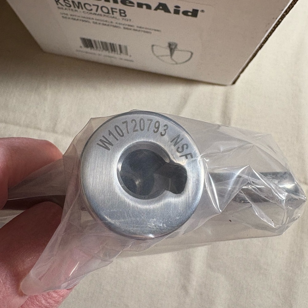 KitchenAid Commercial Beater Attachment 7 qt - Picture 3 of 3
